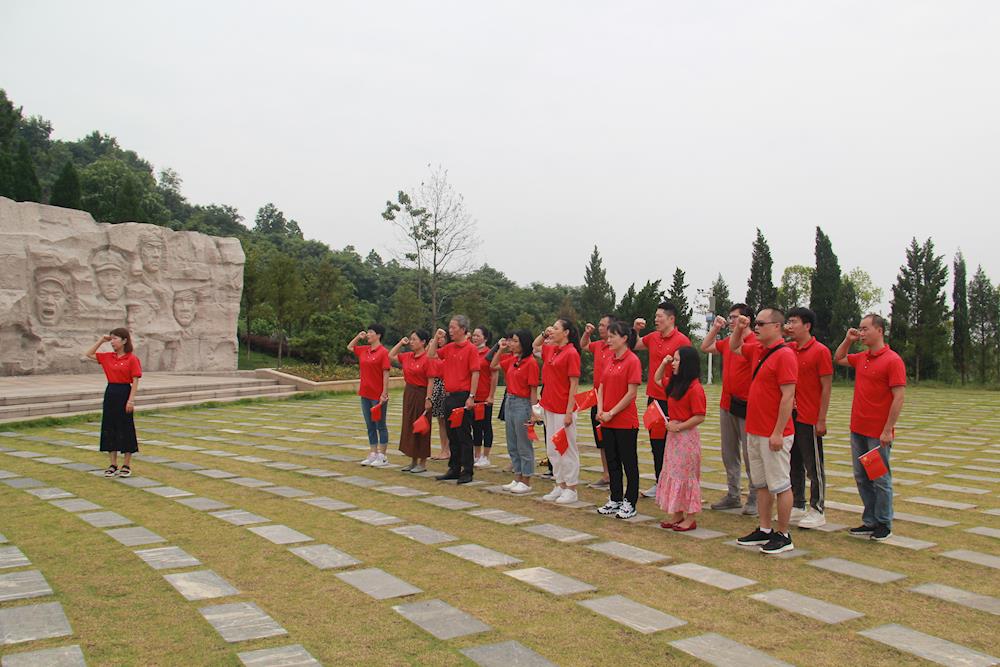 d98212ff0007456b9903b06f2150a251.JPG d98212ff0007456b9903b06f2150a251.JPG