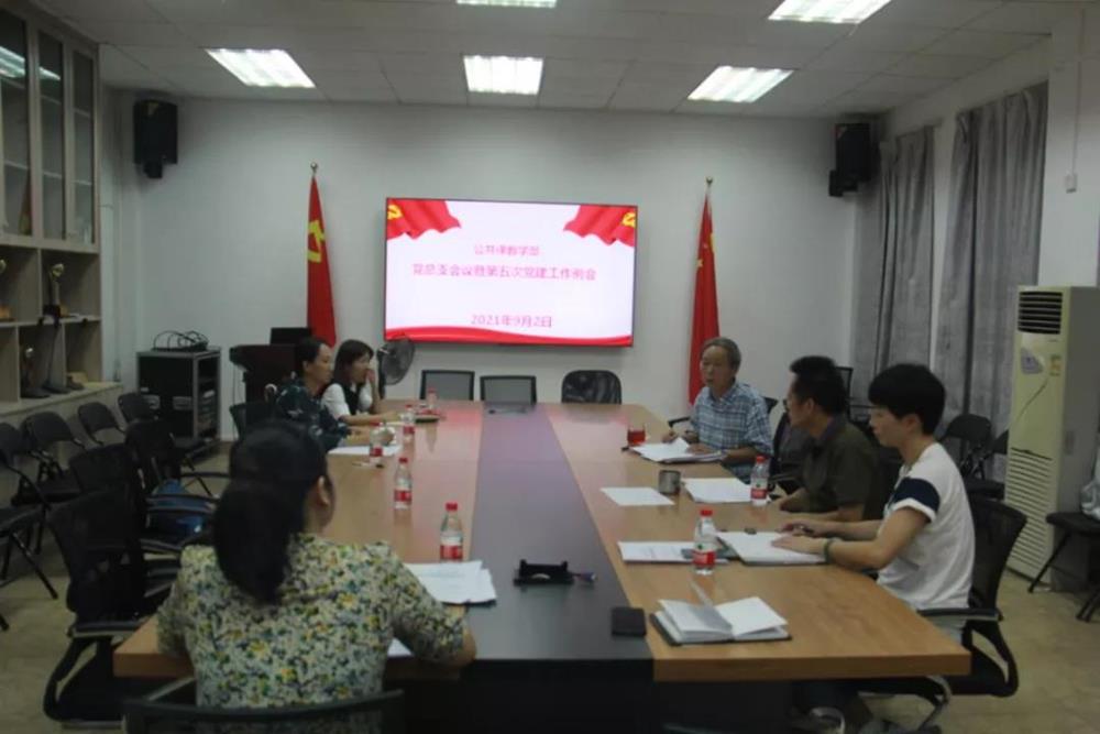 184d0988b40946cdb1a8569f8cdb6e39.jpg 184d0988b40946cdb1a8569f8cdb6e39.jpg