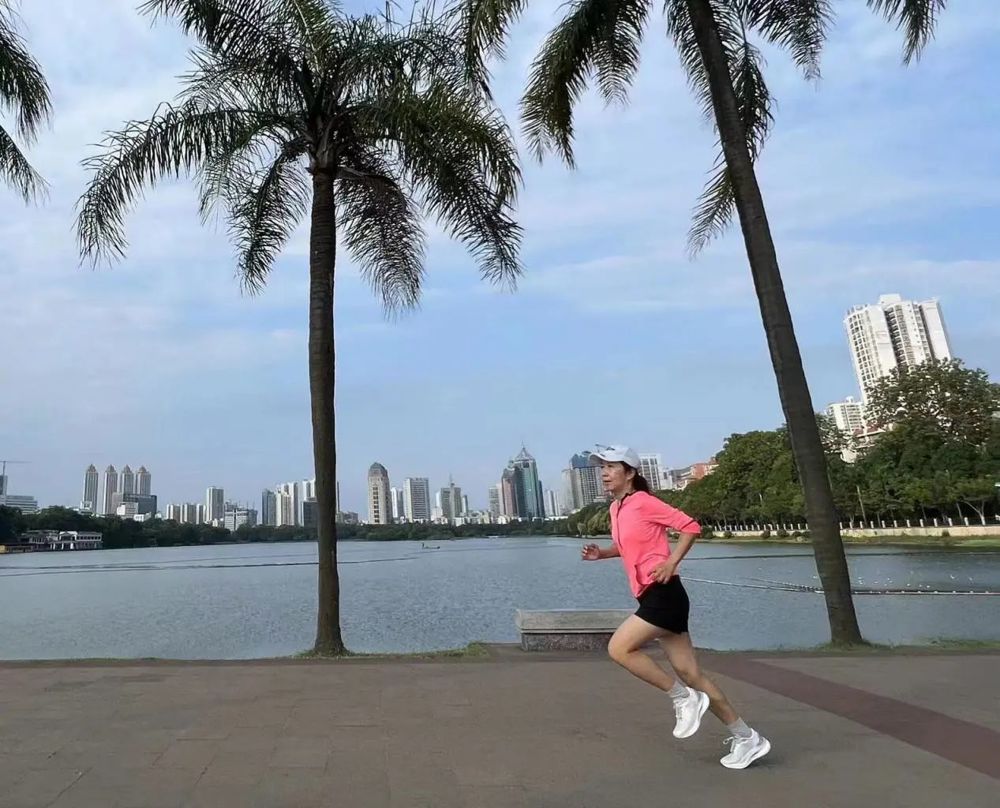 6bdbb6339ae1469f962fe468a992aca8.jpg 6bdbb6339ae1469f962fe468a992aca8.jpg